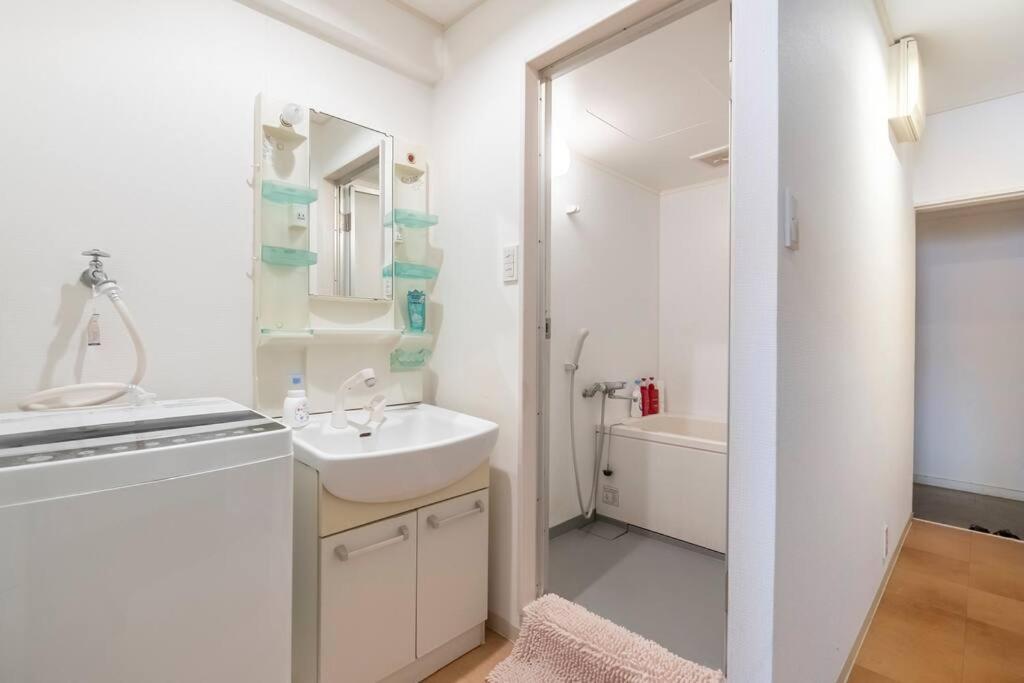 ２ Beds. Comfortable . Dotonbori / Kuromon Market. Οσάκα Εξωτερικό φωτογραφία