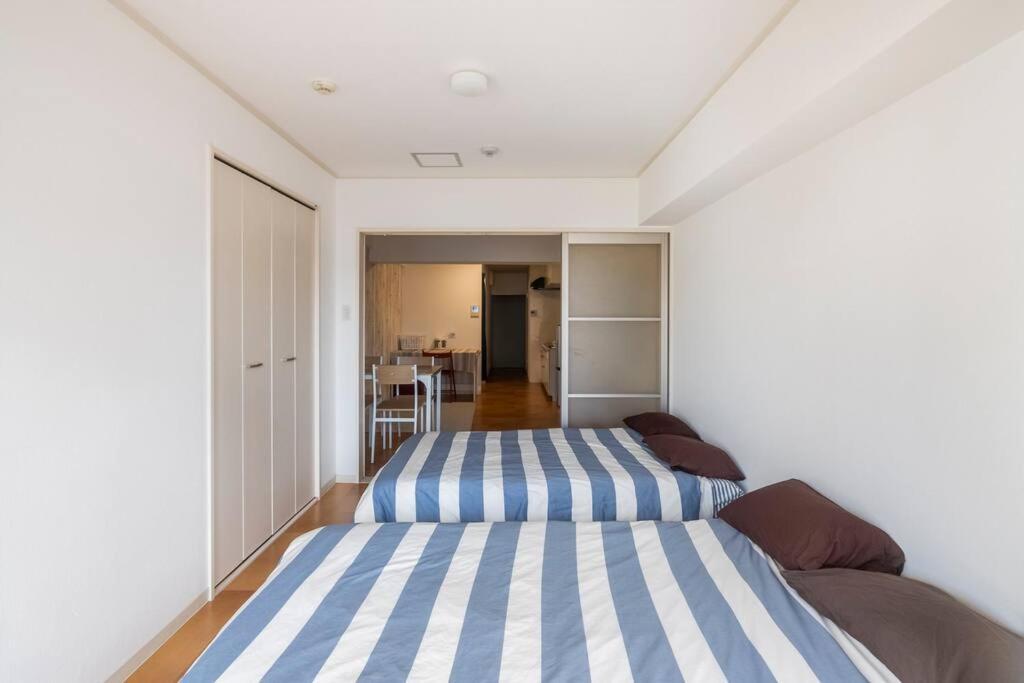 ２ Beds. Comfortable . Dotonbori / Kuromon Market. Οσάκα Εξωτερικό φωτογραφία